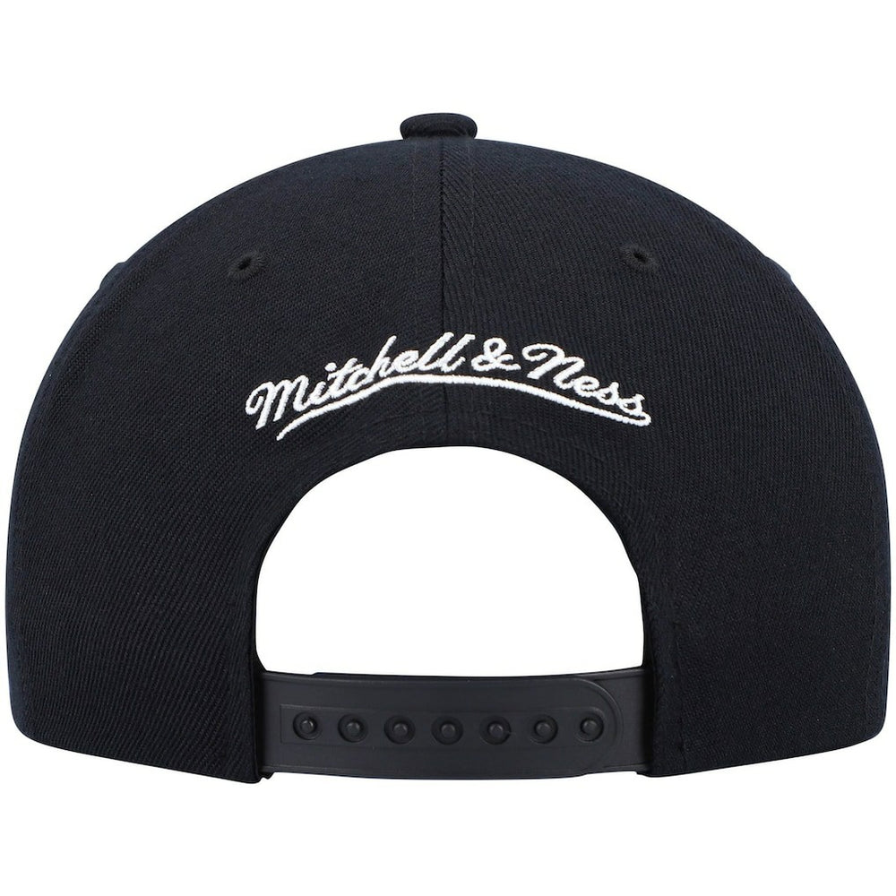 Toronto Raptors Ground 2.0 Snapback Hat Black | Mitchell & Ness