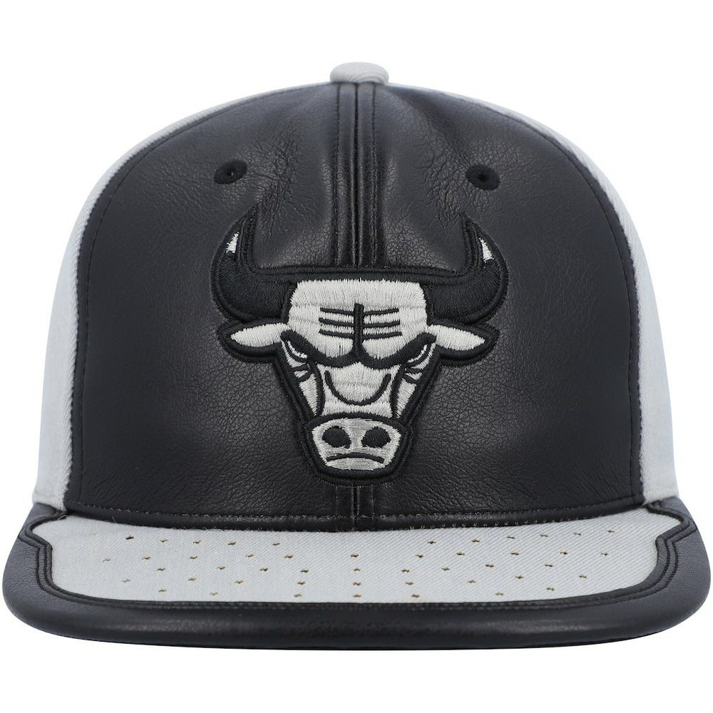Chicago Bulls Day One Snapback Hat Black/Gray | Mitchell & Ness Lifestyle