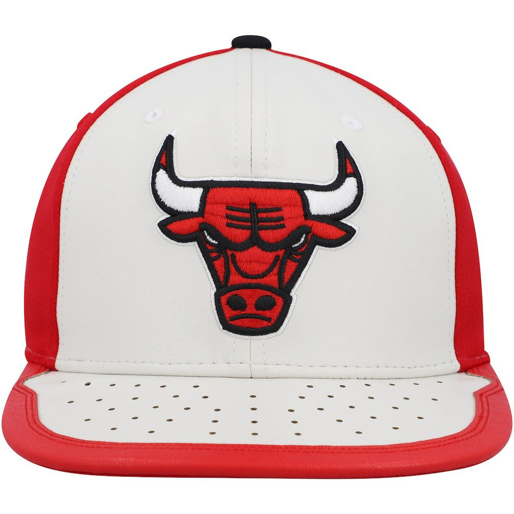 Chicago Bulls Day One Snapback Hat White/Red | Mitchell & Ness outlet