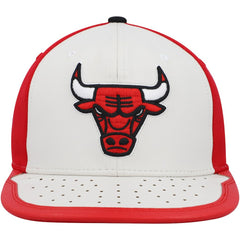 Chicago Bulls Day One Snapback Hat White/Red | Mitchell & Ness outlet