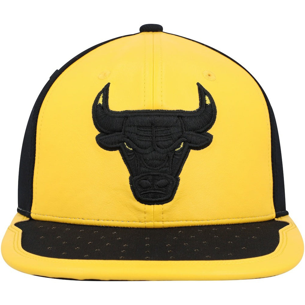 Chicago Bulls Day One Snapback Hat Yellow/Black | Mitchell & Ness