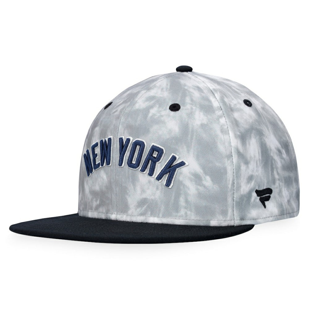 New York Yankees Fanatics Smoke Dye Fitted Hat - Black/White - Fanatics Online