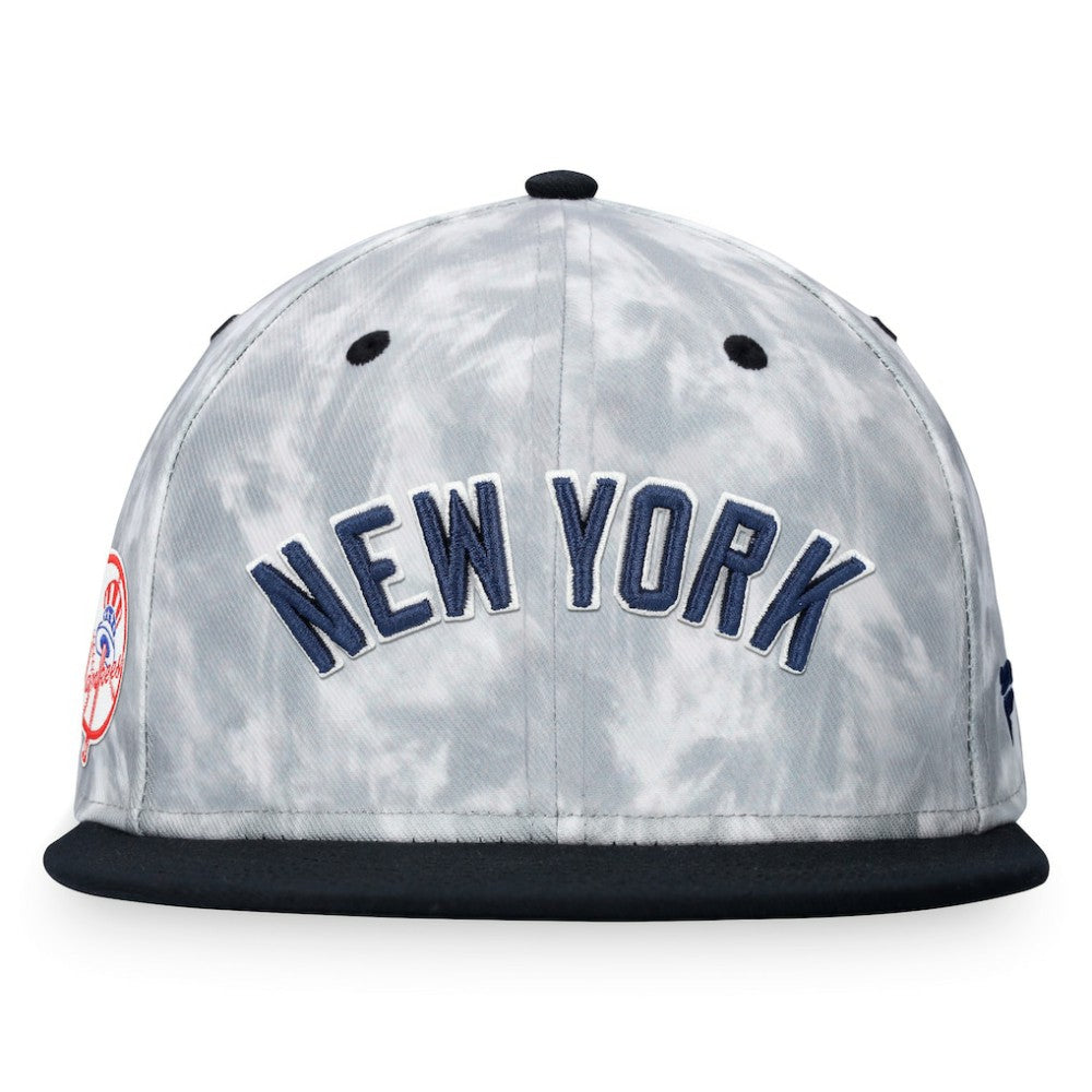 New York Yankees Fanatics Smoke Dye Fitted Hat - Black/White - Fanatics Online
