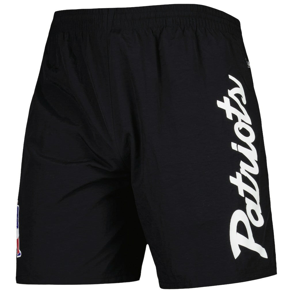 Mitchell & Ness New England Patriots Team Essentials Nylon Shorts Black