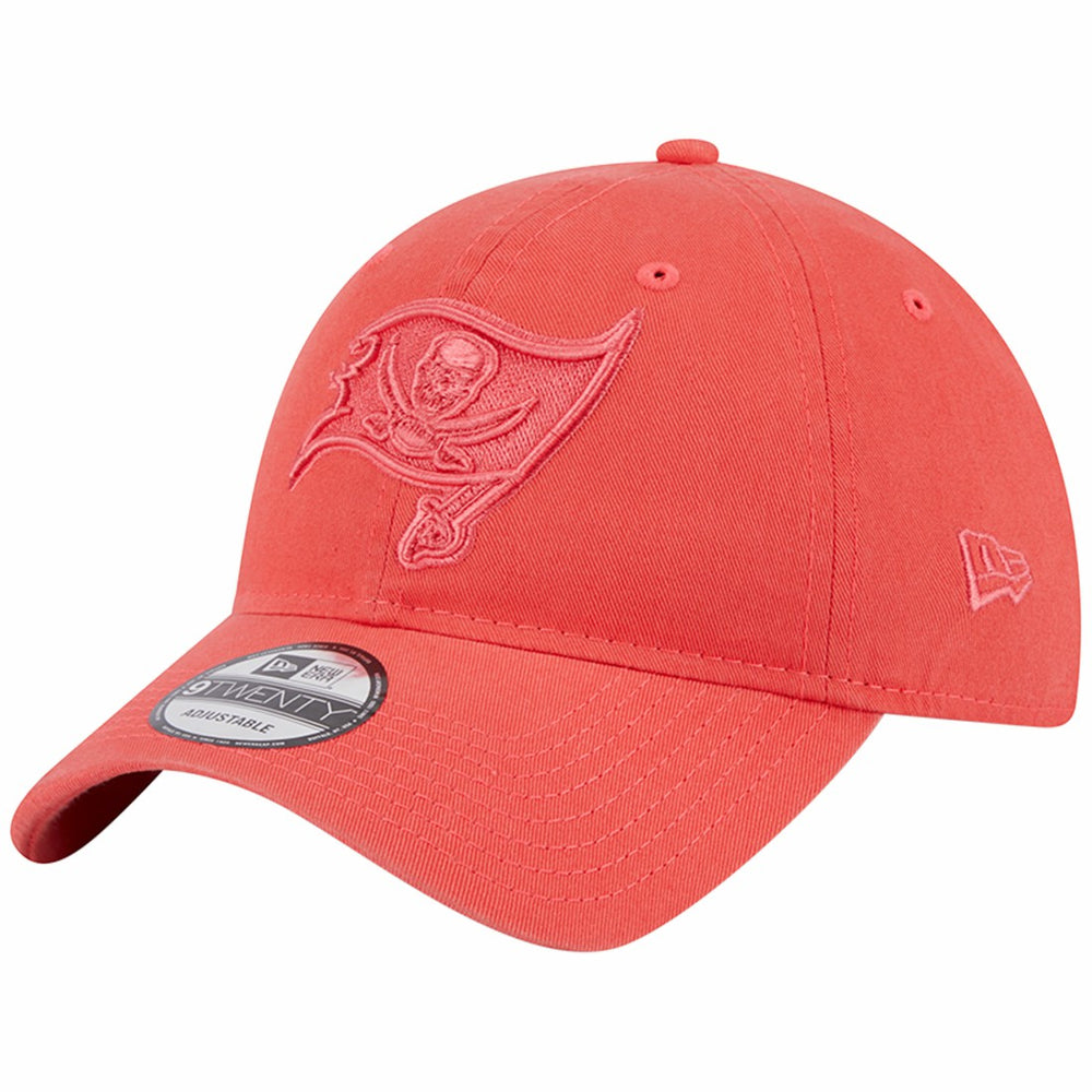 Tampa Bay Buccaneers New Era Core Classic 2.0 Brights 9TWENTY Adjustable Hat Red