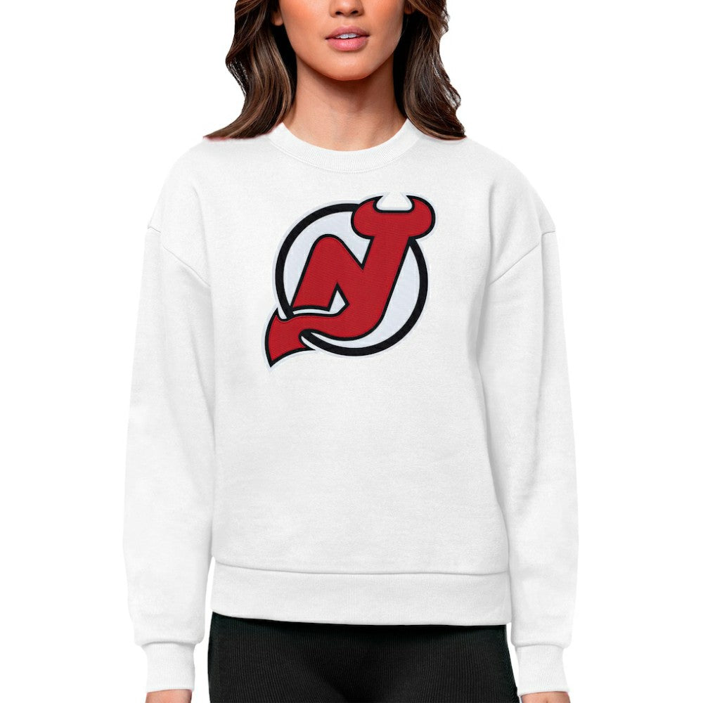 New Jersey Devils Antigua Women's Team Logo Victory Crewneck Pullover Sweatshirt - White - NHL 5084266