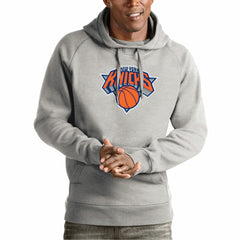 New York Knicks Antigua Team Logo Victory Pullover Hoodie Heather Gray