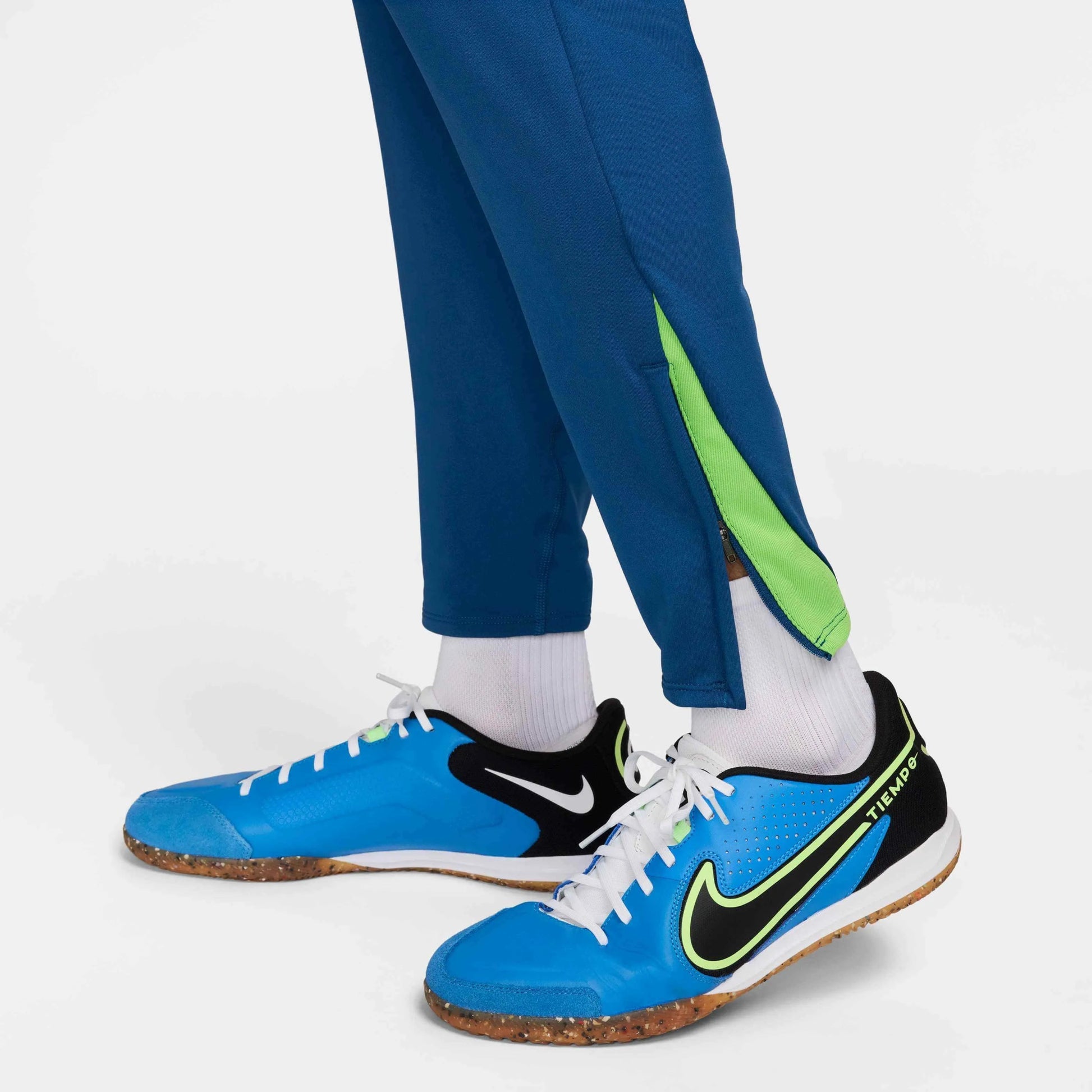 2024-25 Brazil Men's Strike Soccer Pants KPZ Nike