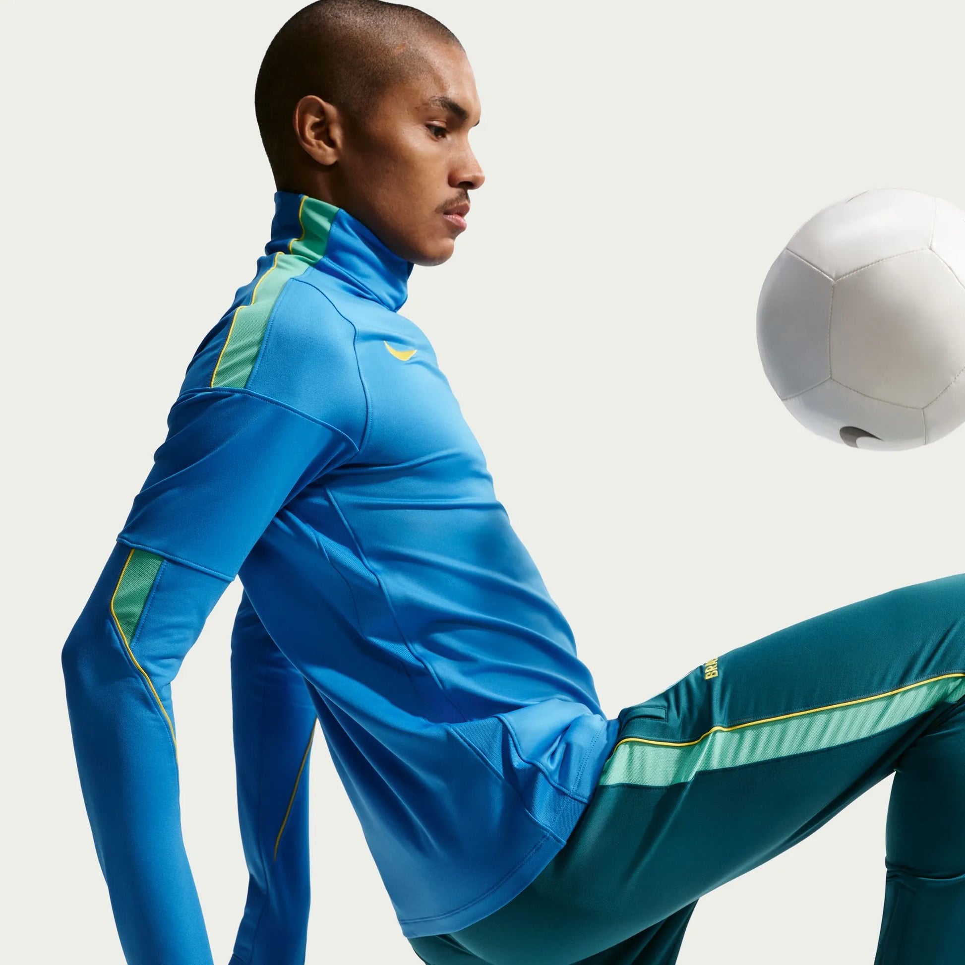 2026-27 Brazil Men's Strike Drill Top Nike